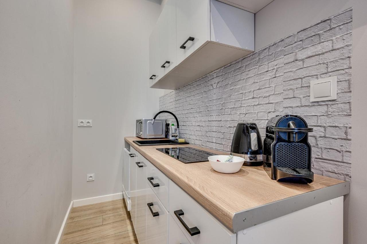 Central Platinum Apartments 27 リブニク エクステリア 写真