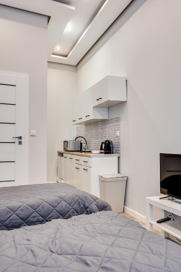 Central Platinum Apartments 27 リブニク エクステリア 写真